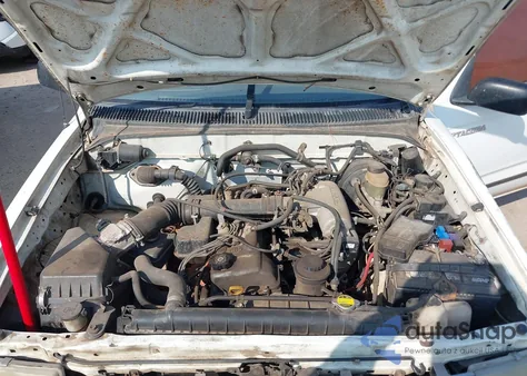 1998 Toyota Tacoma from USA, damaged, VIN 4TANL42N4WZ093473